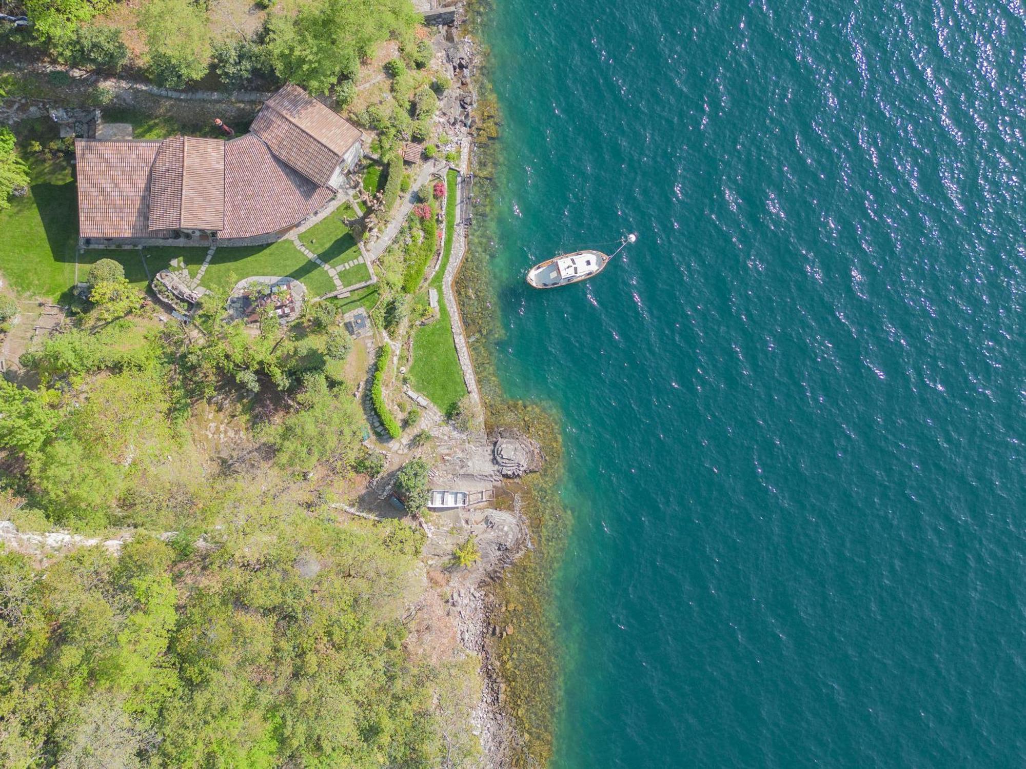 The Writer'S Nest Waterfront Villa By Rent All Como Faggeto Lario Buitenkant foto