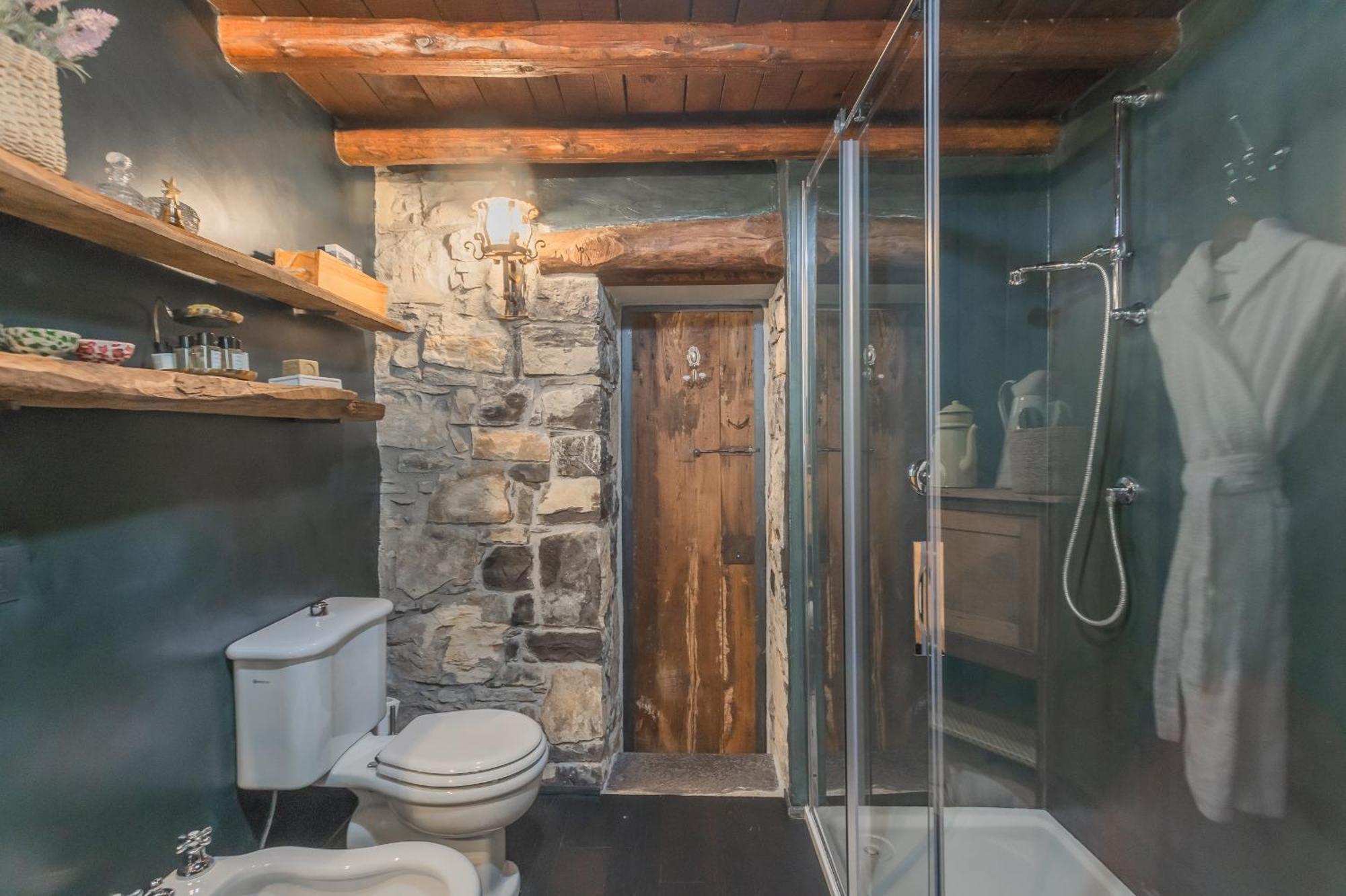 The Writer'S Nest Waterfront Villa By Rent All Como Faggeto Lario Buitenkant foto