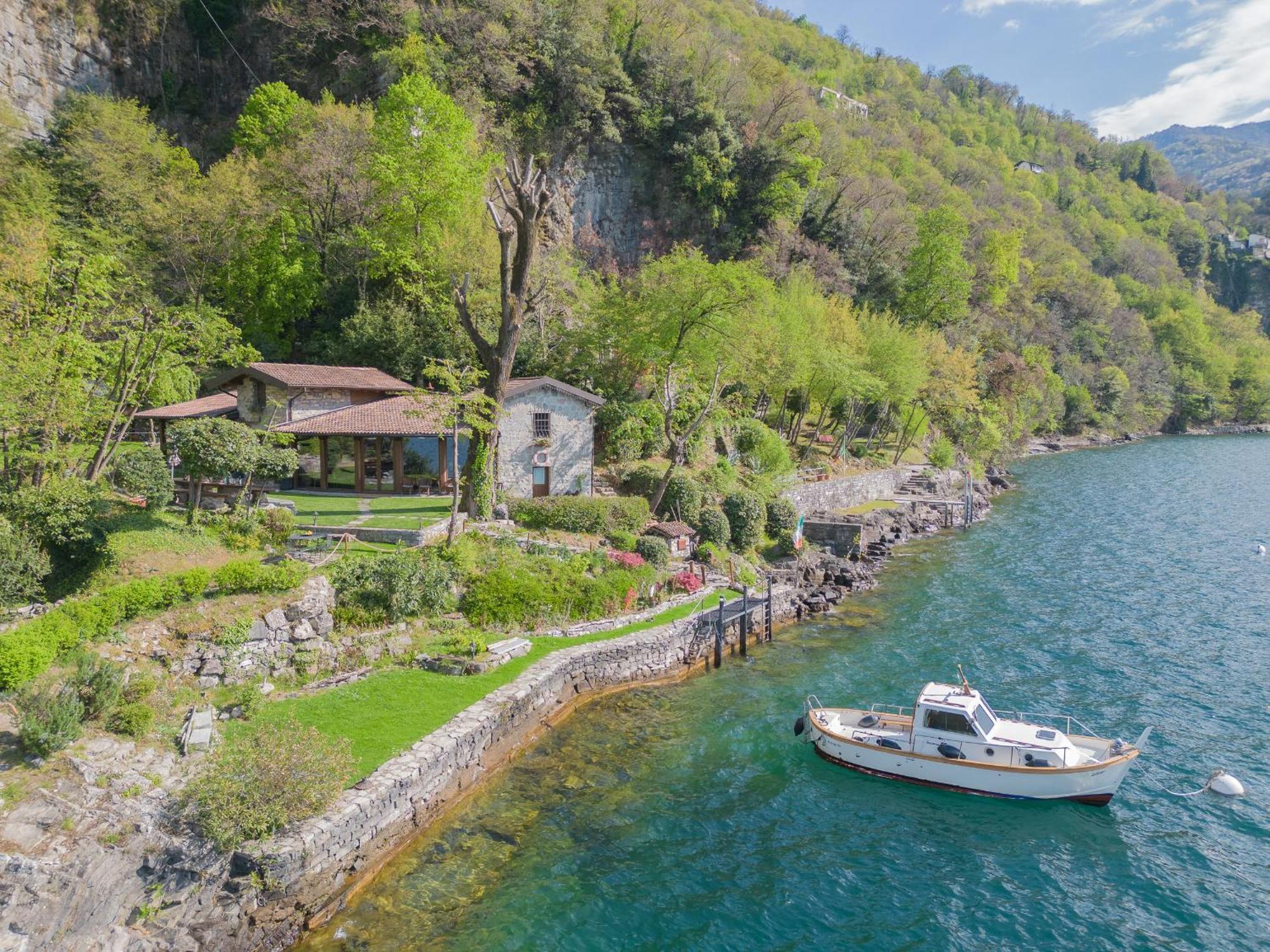 The Writer'S Nest Waterfront Villa By Rent All Como Faggeto Lario Buitenkant foto