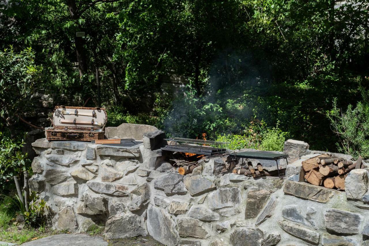 The Writer'S Nest Waterfront Villa By Rent All Como Faggeto Lario Buitenkant foto